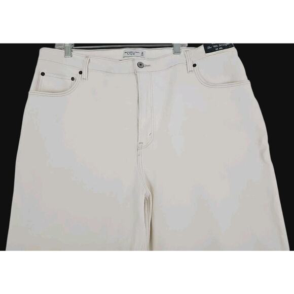 ABERCROMBIE & FITCH~Woman Plus Sz 35/20~Ivory Curve Love The 90s Straight Jeans. - Picture 7 of 16
